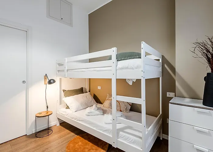 Stayeasy Petrella21 - 4 Bedrooms, 3 Baths - Station Daire Milano