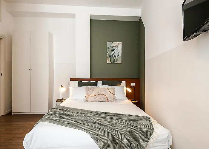 Stayeasy Petrella21 - 4 Bedrooms, 3 Baths - Station Apartamento