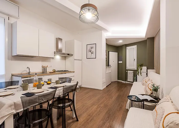 Stayeasy Petrella21 - 4 Bedrooms, 3 Baths - Station *