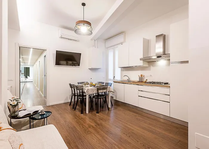 Stayeasy Petrella21 - 4 Bedrooms, 3 Baths - Station * Milano