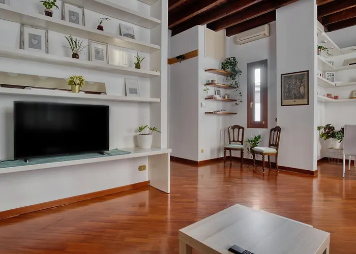Joivy Spacious Flat, Excellent Centre Access 아파트 밀라노