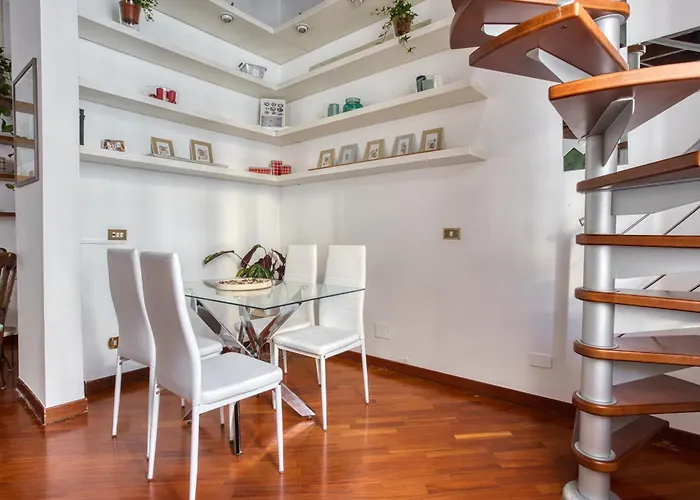 Joivy Spacious Flat, Excellent Centre Access 아파트 *