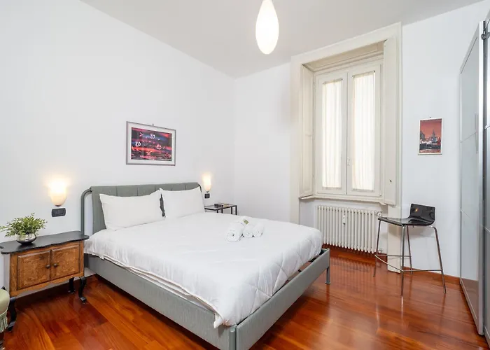 Luxury In The Iconic Avenue Of Mailand