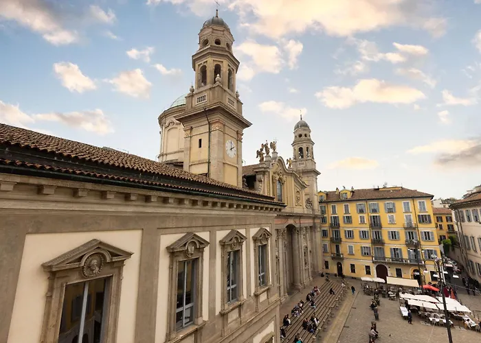 Living Uniqc - Duomo 公寓