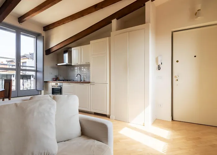 Bilocale In Ottima Posizione: Tra E Lima