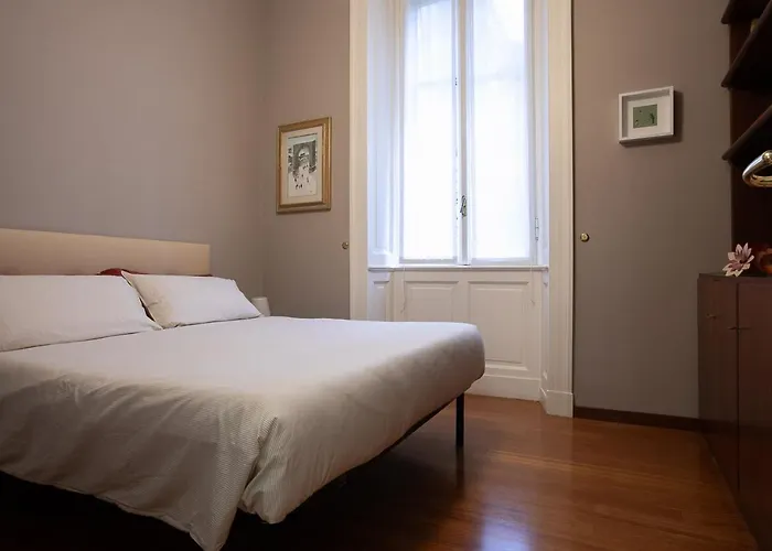 Giovio 11 - Eccellente - Spazioso - Apartamento *