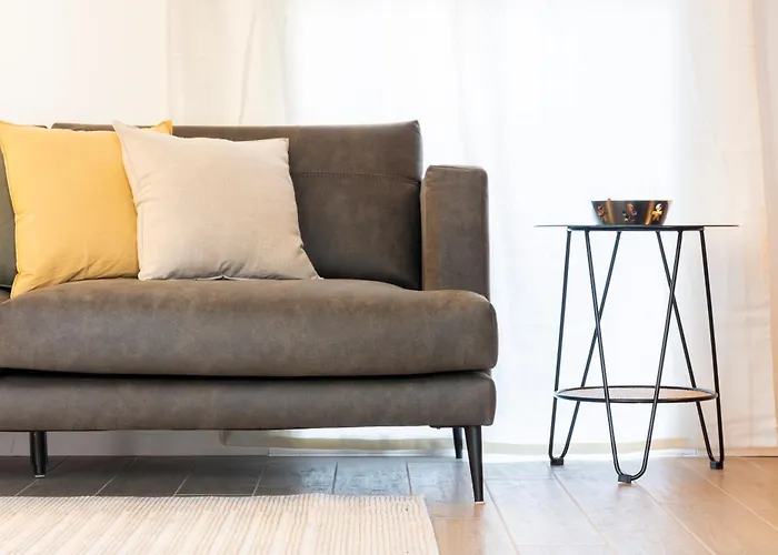 Guesthost - Glam Flat Appartamento *