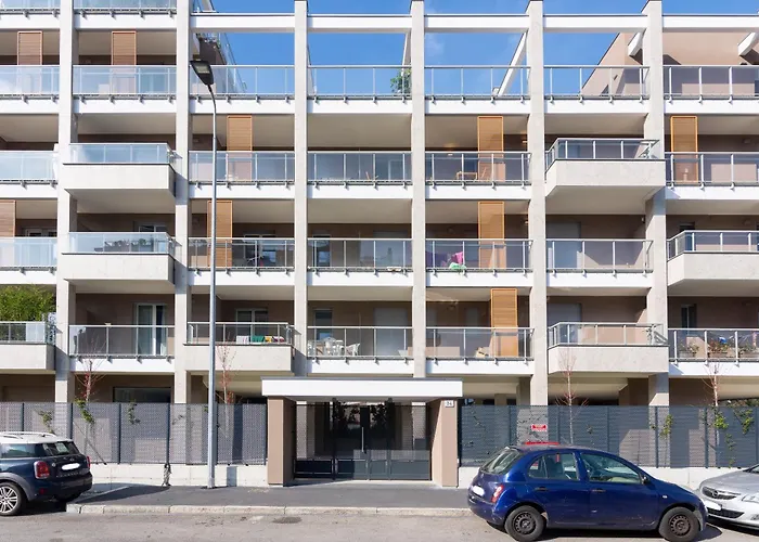 Guesthost - Glam Flat * Milano