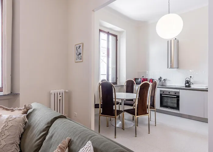 דירה Cortivo House - Silva 45 Next To Metro Lotto מילאנו