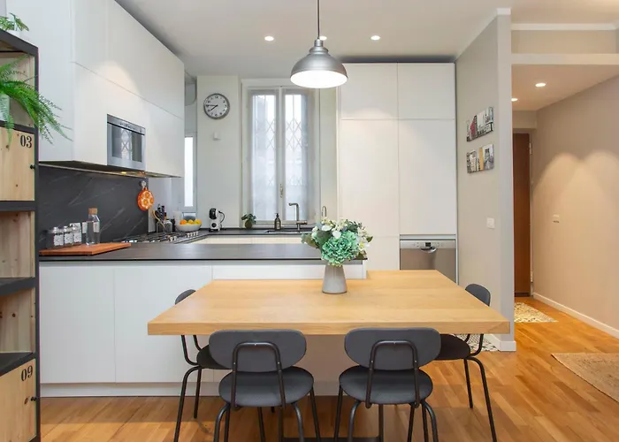 Lussuoso Pentalocale In Citylife Apartmán *