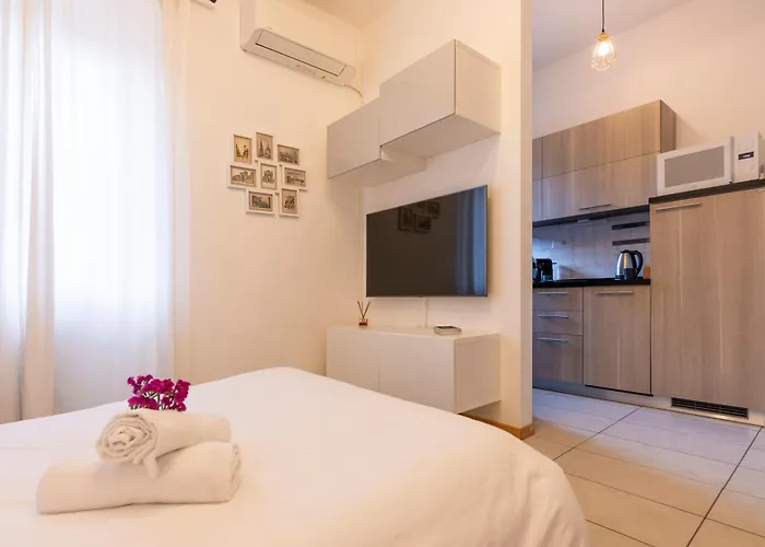 Navigli & Darsena Cozy Apartament Mediolan