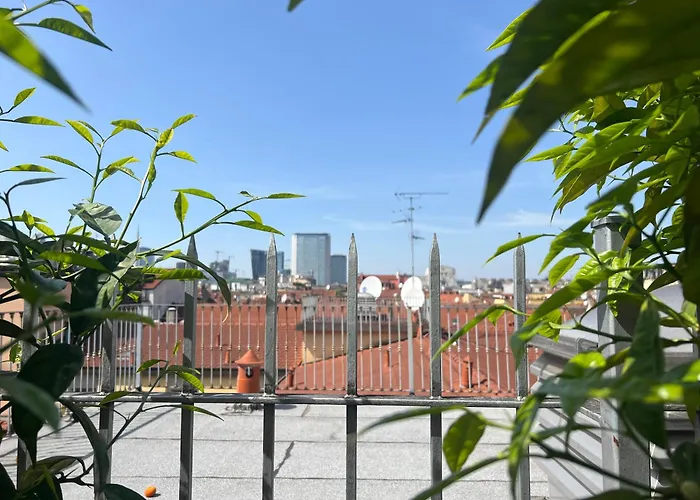 Dream Garden Center On Subway 10 Guest