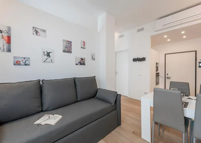 Bnbutler - Inbrera - Giulianova, 1 3*