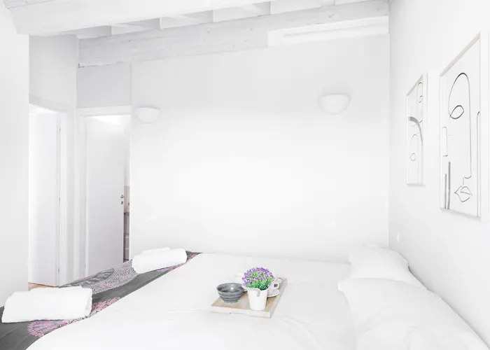 Easylife - Gioiello Con Ampio Balcone Panoramico In Porta Ticinese *