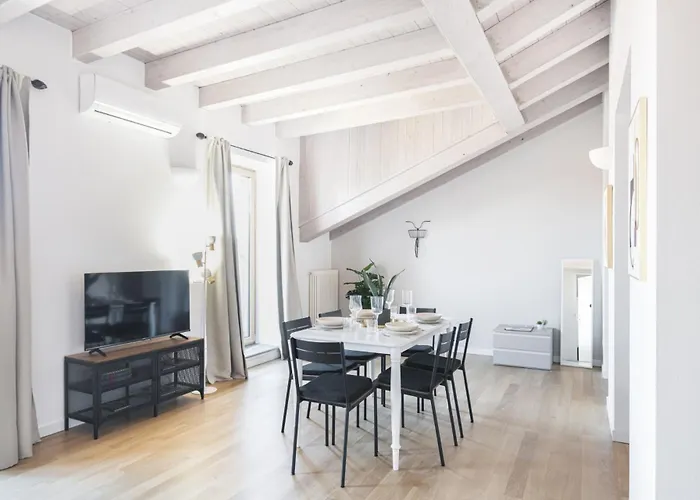 Easylife - Gioiello Con Ampio Balcone Panoramico In Porta Ticinese Appartamento *