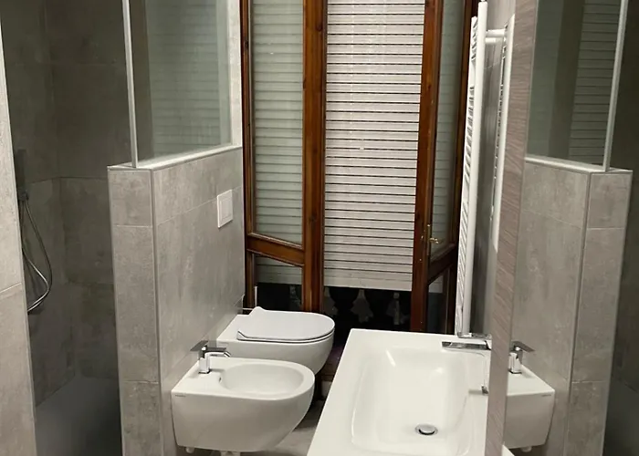 Apartament Bilocale Zona Navigli Mediolan