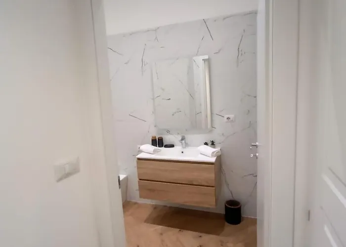 Be-c0 New Double Konukevi Milano