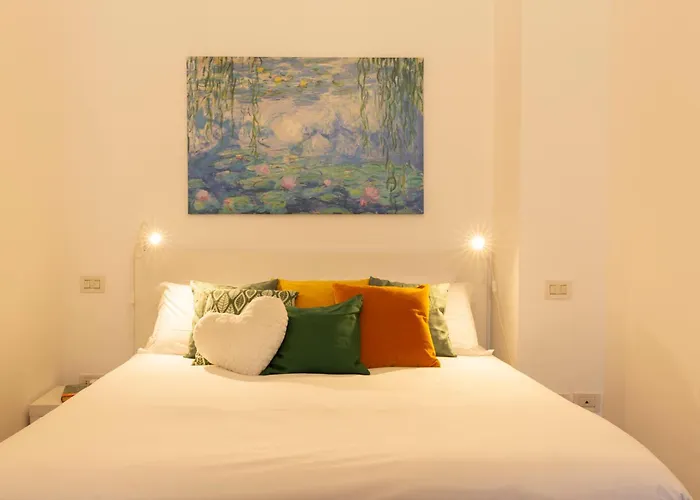 Urban Retreat - Isola District Lejlighed *