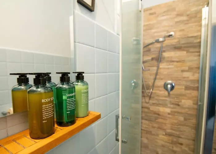 15min To Downtown Cozy Escape In *