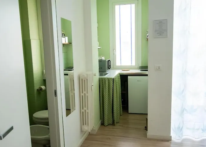 15min To Downtown Cozy Escape In