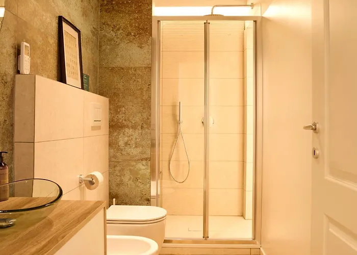 Retreats Porta Romana Апартаменты *