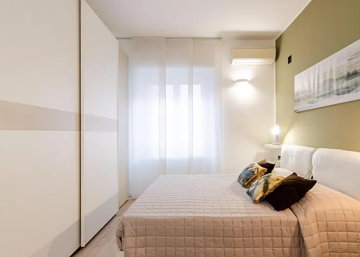 Appartement Design - Bezzi 79 *