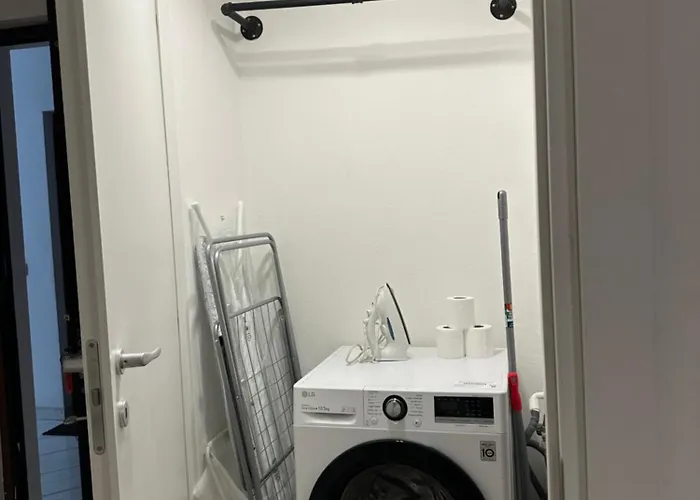 Apartment Precotto M1 - Jcube Hotellerie * Milano