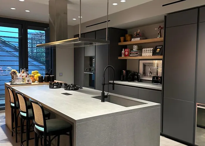 Ms Luxury - Leia Hospitality Lägenhet *