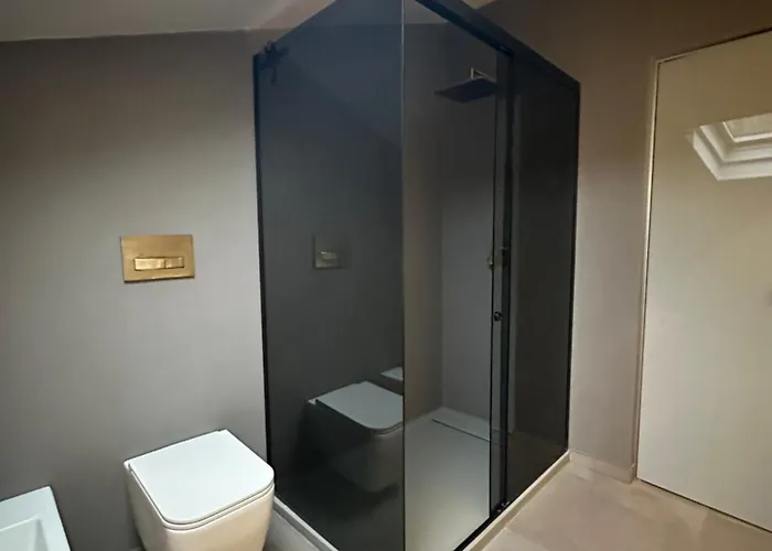 Ms Luxury - Leia Hospitality *