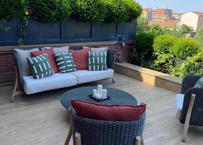 Ms Luxury - Leia Hospitality