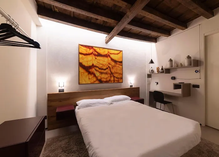 San Gottardo 19 Milan