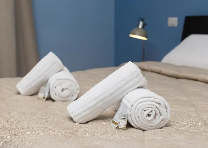 Deluxe With Free Wifi And Netflix דירה מילאנו