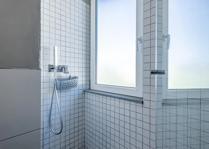 Cortivo - Piola 8 - Metro * Milán