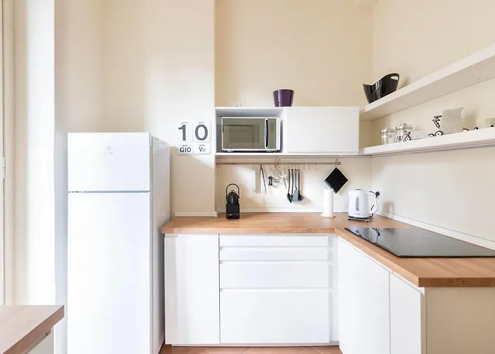 Apartment Classy Heritage Home, Center, 7 Guests Milan