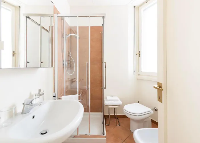 Classy Heritage Home, Center, 7 Guests * Milan