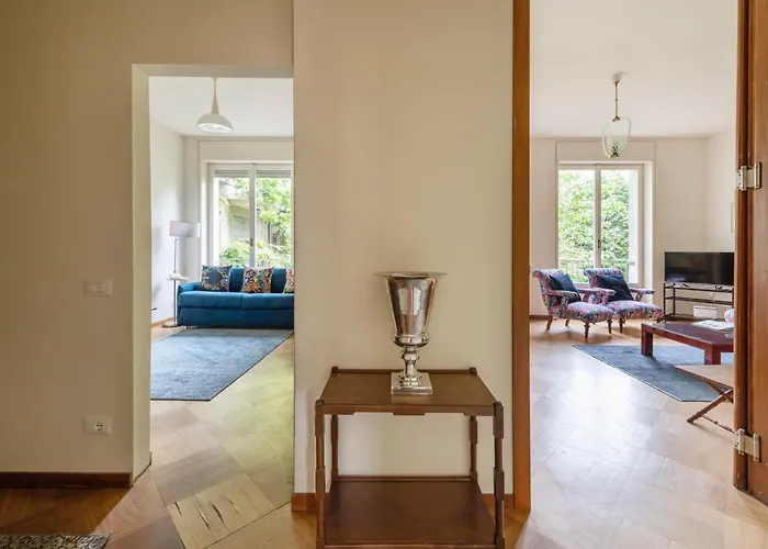 Classy Heritage Home, Center, 7 Guests *