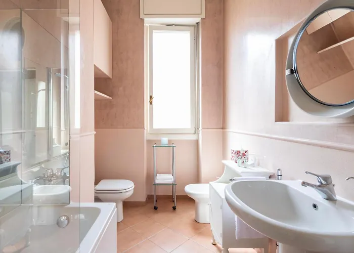 Apartment Classy Heritage Home, Center, 7 Guests *