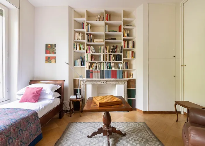 Classy Heritage Home, Center, 7 Guests * Milan