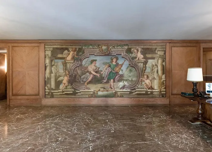 Apartment Classy Heritage Home, Center, 7 Guests