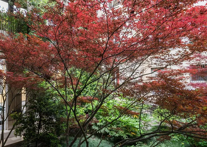 Classy Heritage Home, Center, 7 Guests Apartment *