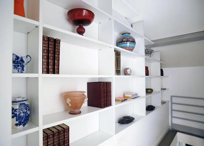 Loft Sant Ambrogio With Terrance Apartmán *