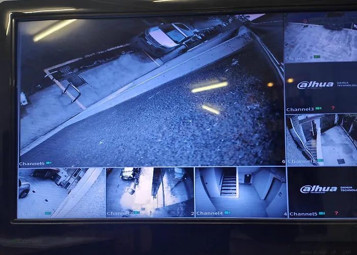 Rent In Bilocale Di 40 Mq Con Parcheggio * Milánó