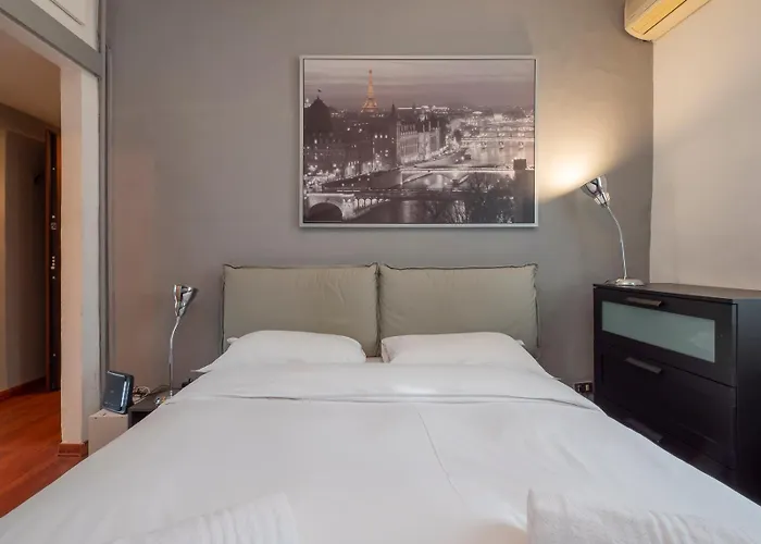 Youhosty - Panfilo Castaldi 26 Апартаменты