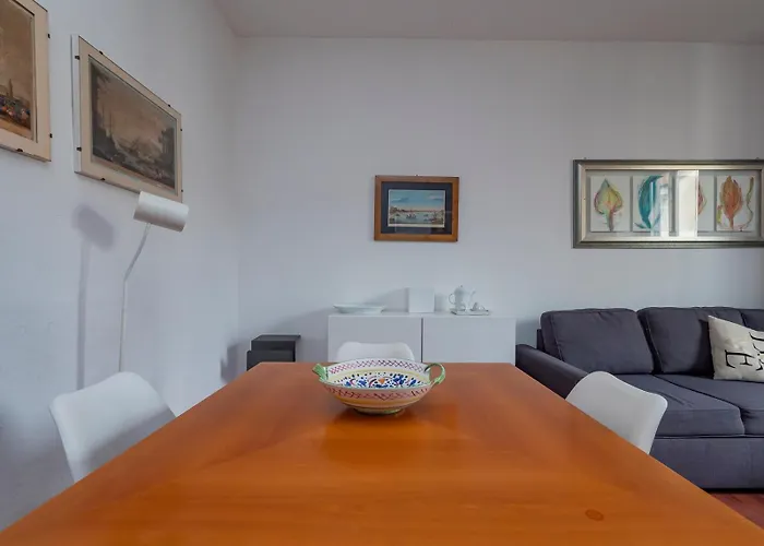 Youhosty - Panfilo Castaldi 26 Апартаменты Милан