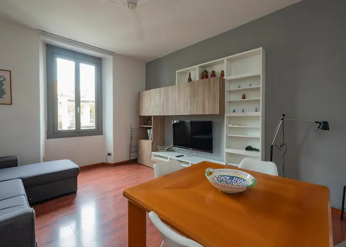 Youhosty - Panfilo Castaldi 26 Апартаменты *