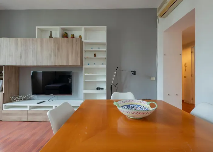 Youhosty - Panfilo Castaldi 26 Апартаменты