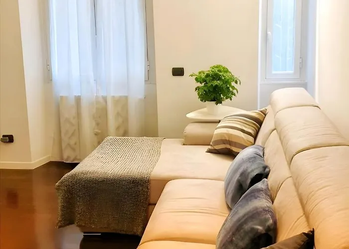 Bed & Breakfast And Porta Venezia 4*