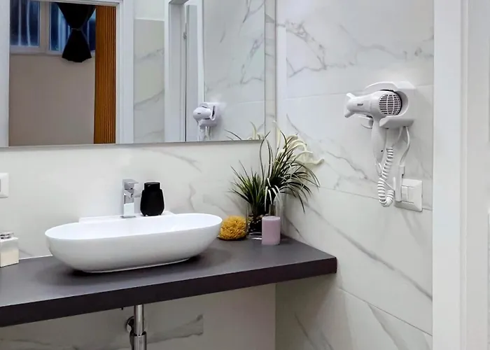 Salis28 Mm3 Affori Centro * Milan