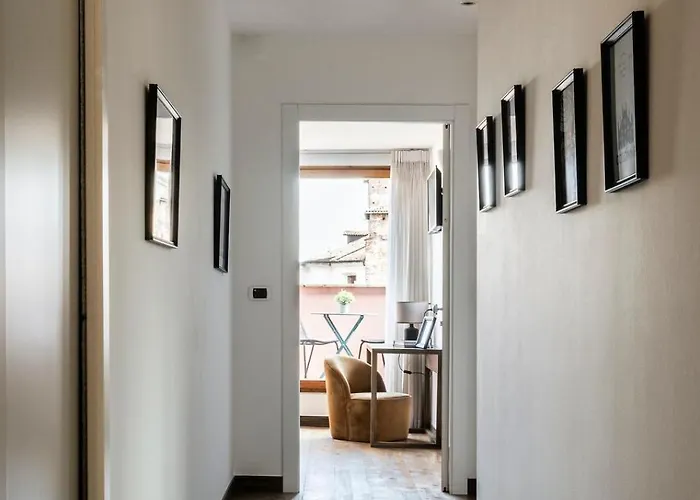 Easylife - In Colonne San Lorenzo 3* Milán