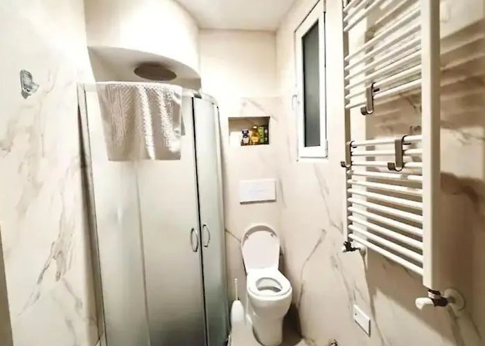 דירה Station Flat
